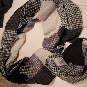 Scarf, 100% acrylic, never been worn. Approximately 7 foot long, 2 foot wide.